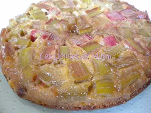 Gâteau Tatin à la rhubarbe