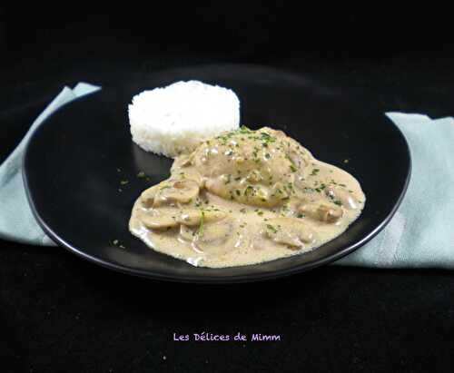 Hauts de cuisses de poulet à la crème et aux champignons