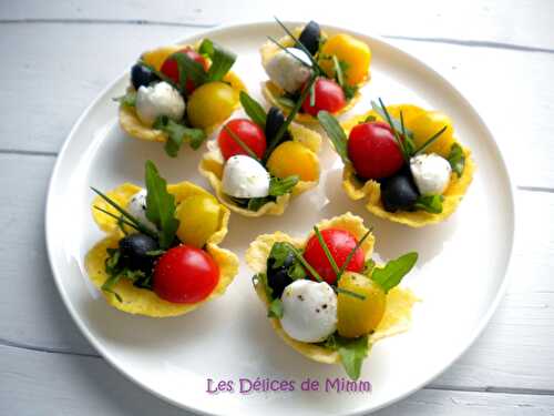 Mini salade caprese en bouchée apéritive - Les Délices de Mimm