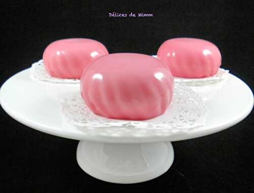 Petits entremets vanille-framboise pour Octobre Rose