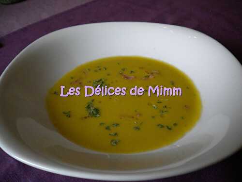 Potage Saint-Germain aux pois cassés et lard fumé