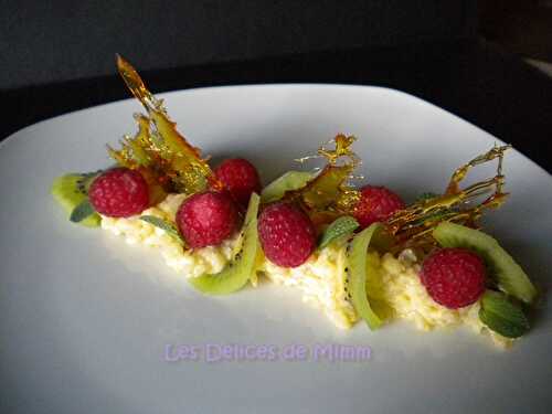 Riz au lait aux framboises, kiwis et caramel