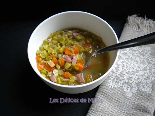 Soupe paysanne aux pois cassés et aux lardons