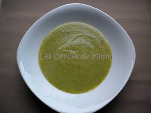 Soupe veloutée aux courgettes