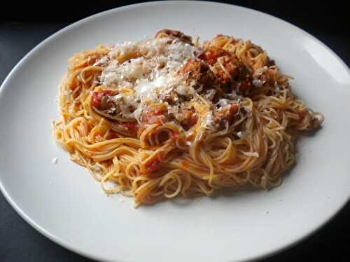 Spaghettis à la saucisse italienne - Les Délices de Mimm