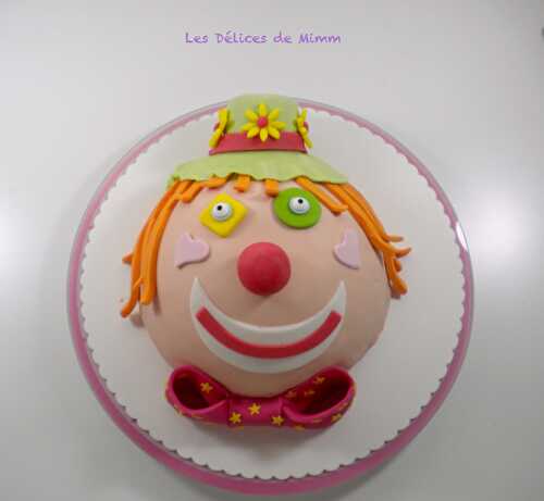 Un gâteau clown pour Marion (molly cake au chocolat) - Les Délices de Mimm