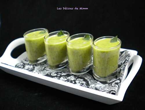 Velouté courgette-menthe en petites verrines