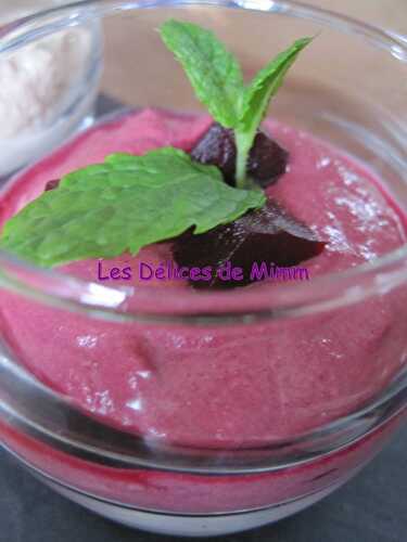 Verrine de mousse de betteraves rouges