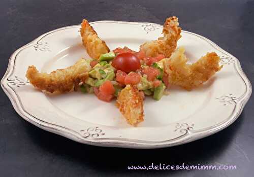 Crevettes croustillantes sur salsa d’avocat et tomate