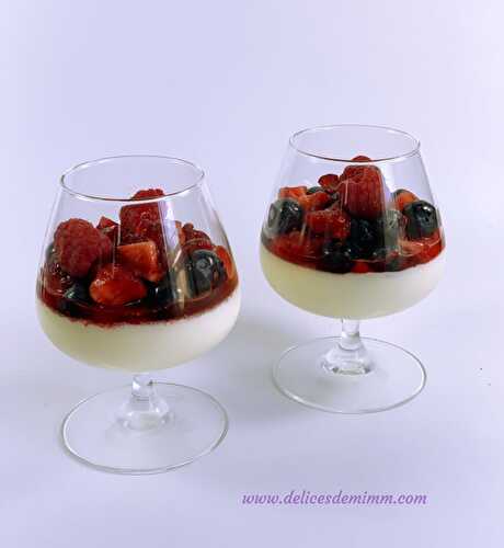 Panna cotta aux fruits rouges