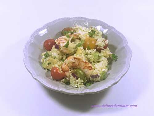 Salade de riz aux crevettes et à l’avocat