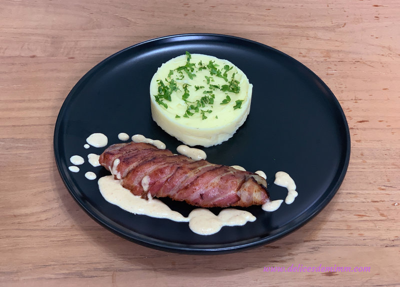 Filet de lieu noir en croûte de lard et crème de parmesan