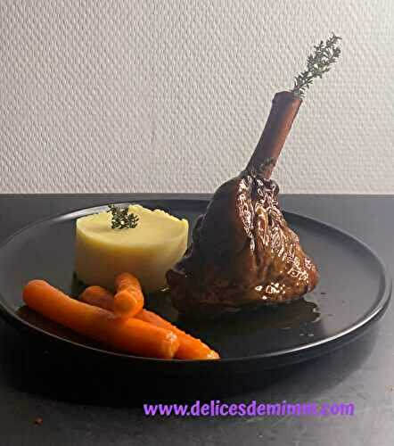 Souris d’agneau confites au miel et au thym