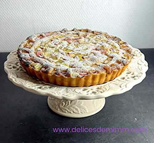 Tarte sablée rhubarbe et crème d'amandes