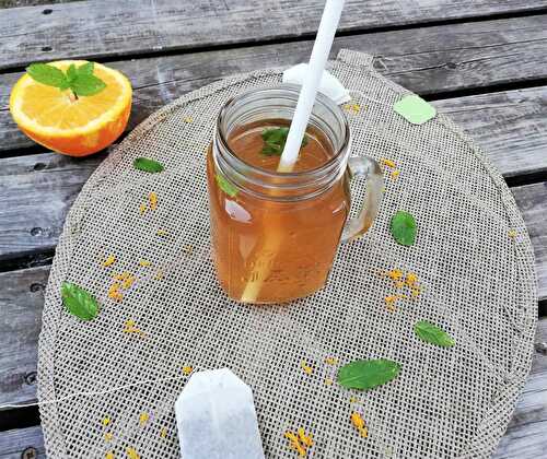 Thé vert glacé à la menthe et orange