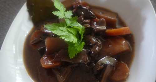 Champignons à la bourguignonne