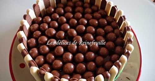 Gateau Tout Chocolat Deco Fingers De Les Delices De Reinefeuiles Et Ses Recettes De Cuisine Similaires Recettesmania