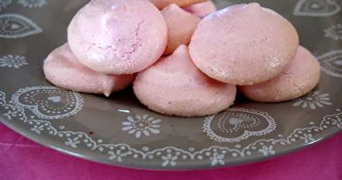 Meringues girly à la fraise