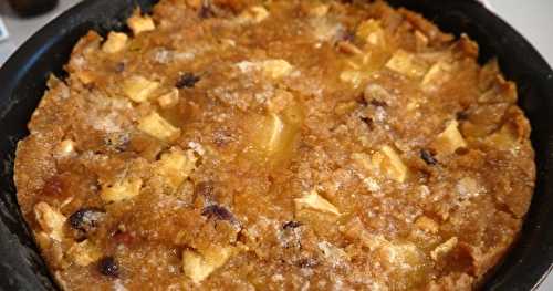 Torta putana, gâteau italien à la pomme, farine de maïs et noix