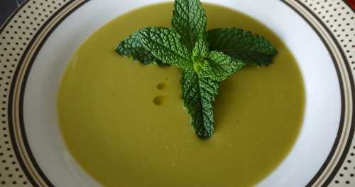 Velouté rafraichissant petits pois-courgettes-menthe