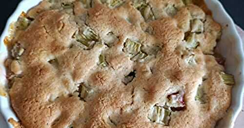 Cobbler à la rhubarbe