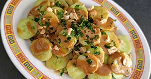 Salade de concombre à la cacahuète