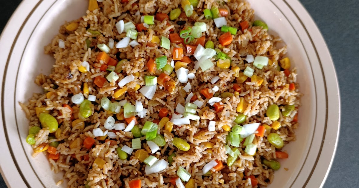 Riz frit aux cinq parfums et edamames