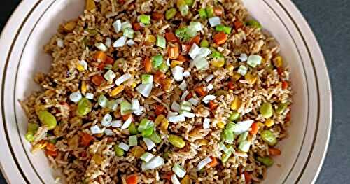 Riz frit aux cinq parfums et edamames