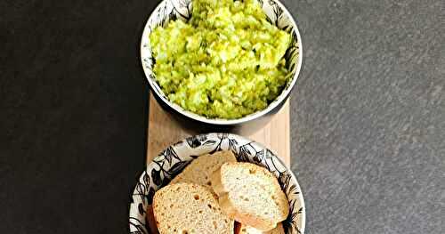 Brocamole ou guacamole de brocolis