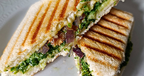 Croque Monsieur aux épinards et oignons confits