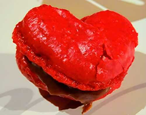 THE RED  » MACARON AUX NOISETTES  » OF LOVE