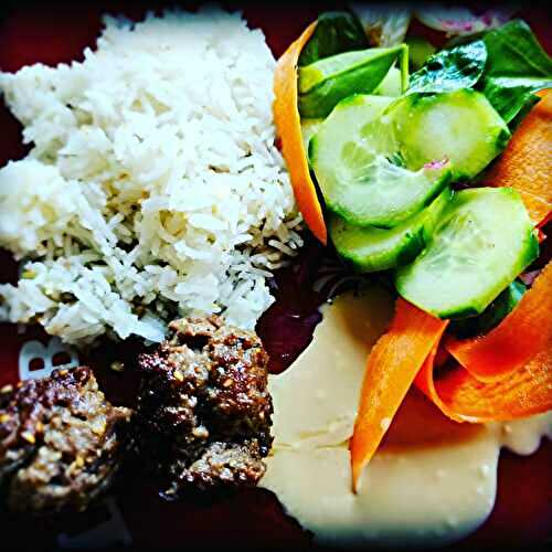 BOULETTES DE BOEUF SAUCE TERIYAKI & RIZ + SALADE FRAÎCHEUR