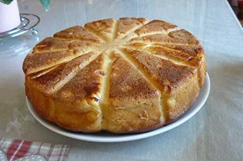 Brioche aux raisins blonds