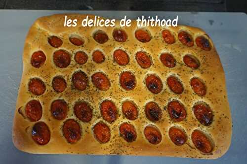 Focaccia aux tomates cerises et origan