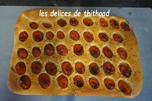 Focaccia aux tomates cerises et origan