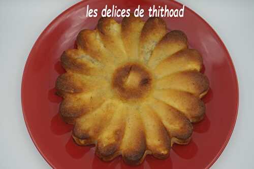 Gâteau léger, pommes et bananes