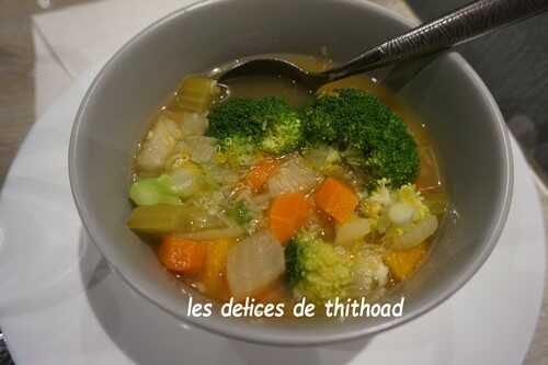 Soupe de quinoa et légumes