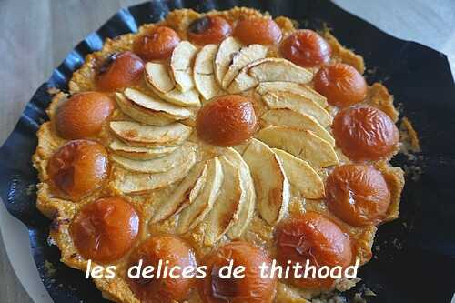 Tarte aux pommes et aux abricots