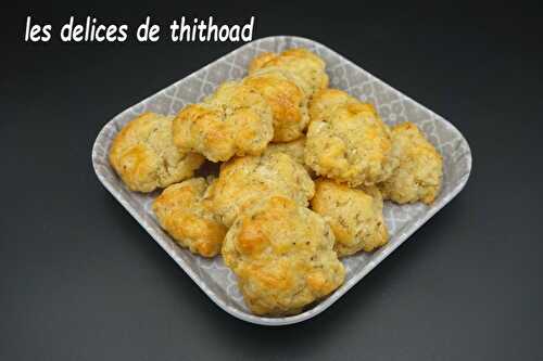 Sablés feta, noix et thym