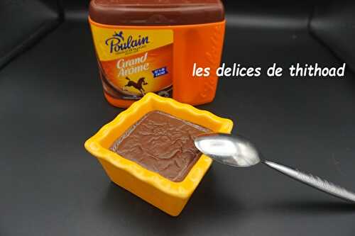Crèmes dessert au chocolat Poulain