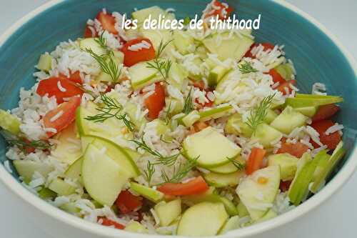 Salade de riz , concombre et pommes (bataille food #100)