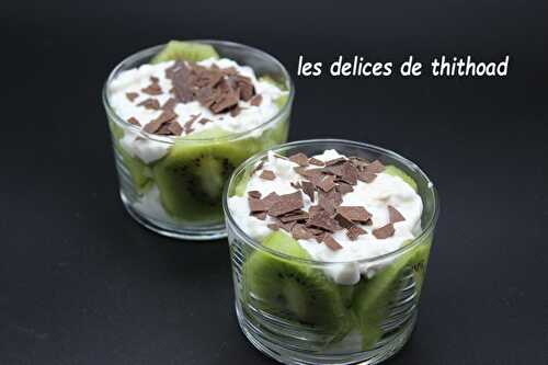 Verrines au fromage blanc et kiwis