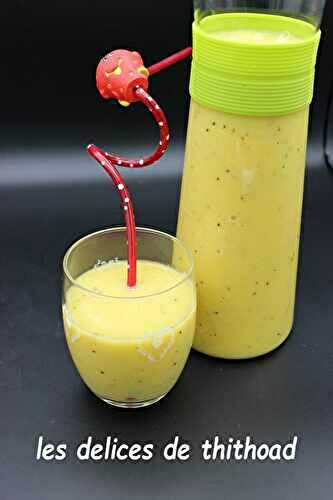 Jus de fruits multivitaminé