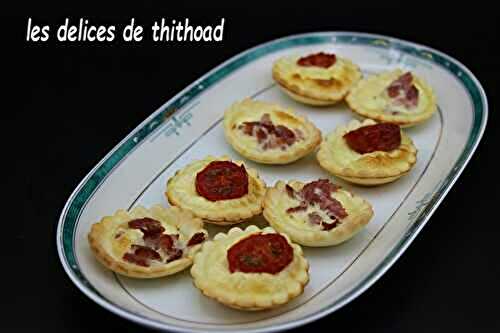 Mini tartelettes lardons ou tomates cerises