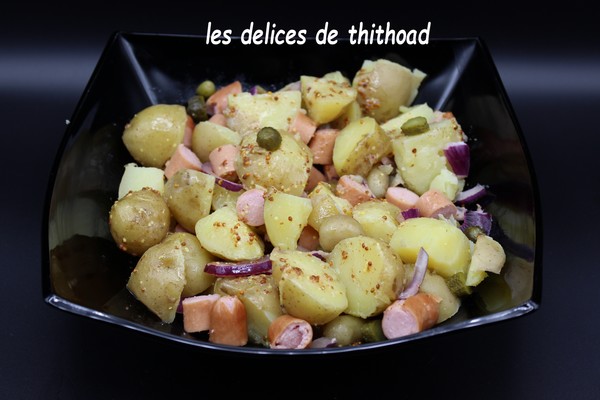 Salade de pommes de terre et knackis