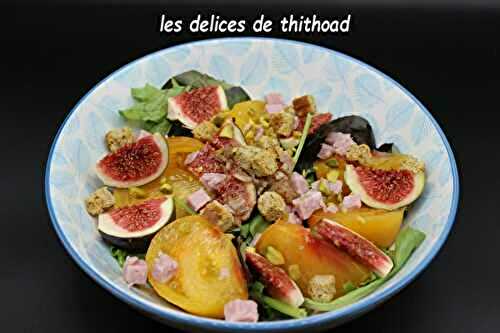 Salade vitaminée aux figues, tomates, jambon et croûtons (autour d’un ingrédient #102)
