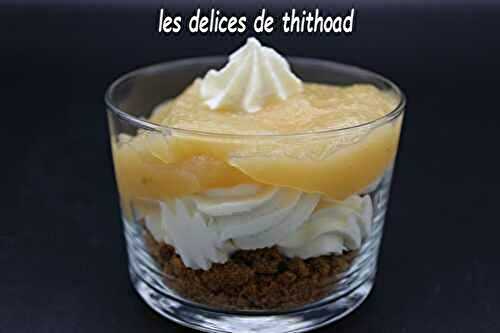 Verrines compote de pommes, mascarpone et spéculoos