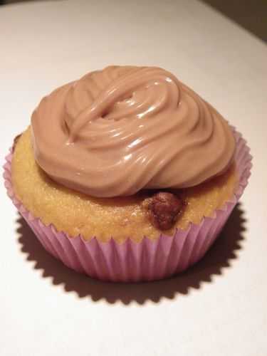 Cupcakes amandes, topping Nutella.... - Les délires de Vivi...