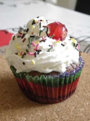 Cupcakes forêt noire..... - Les délires de Vivi...