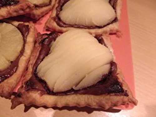 Tartelettes poire-Nutella rapides. - Les délires de Vivi...